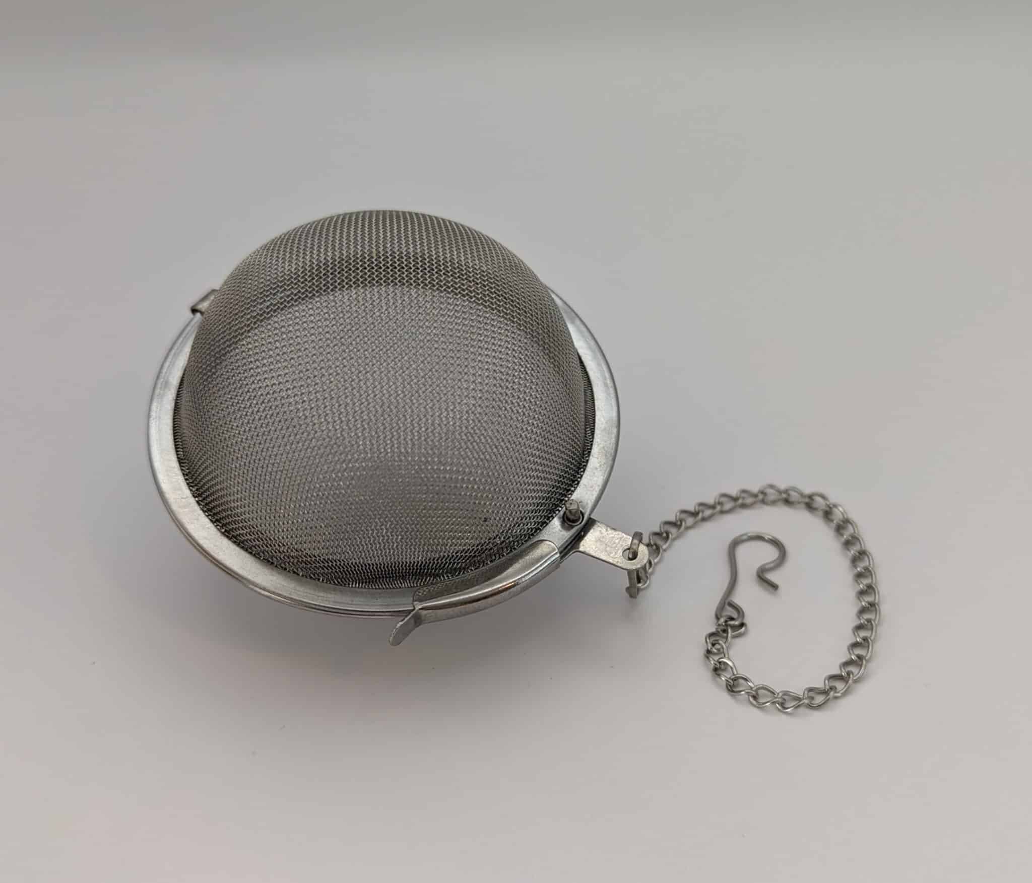 Tea ball with chain