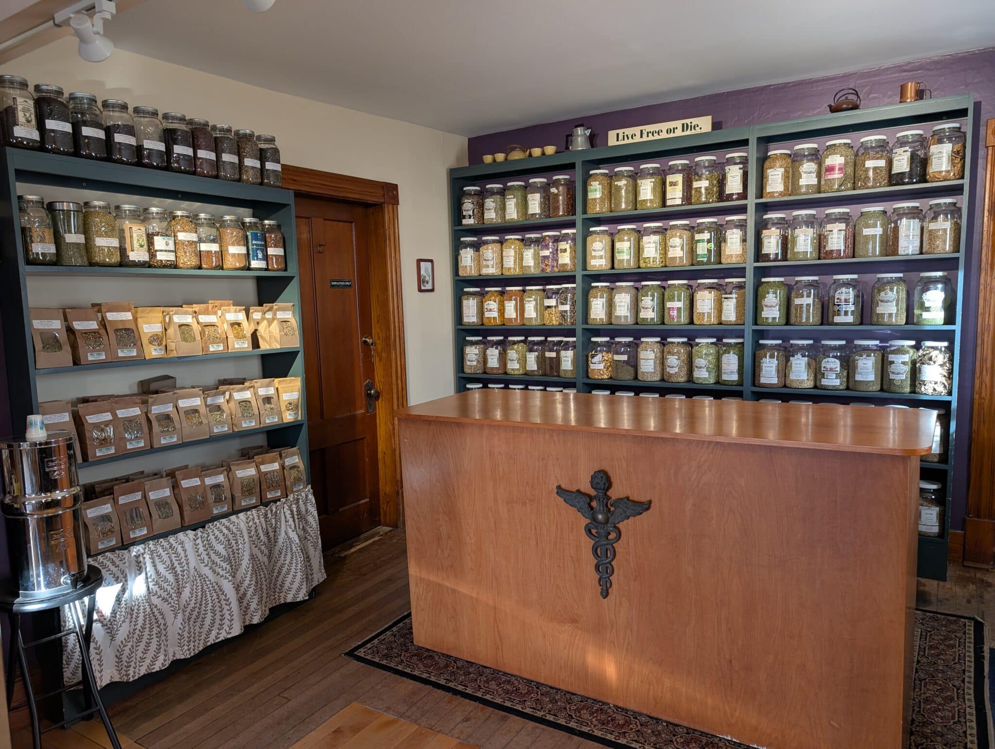 rogue-herbalist-interior